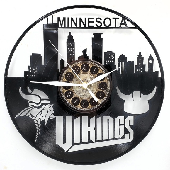 MINNESOTA VIKINGS vinyl record clock - Picture 1 of 2
